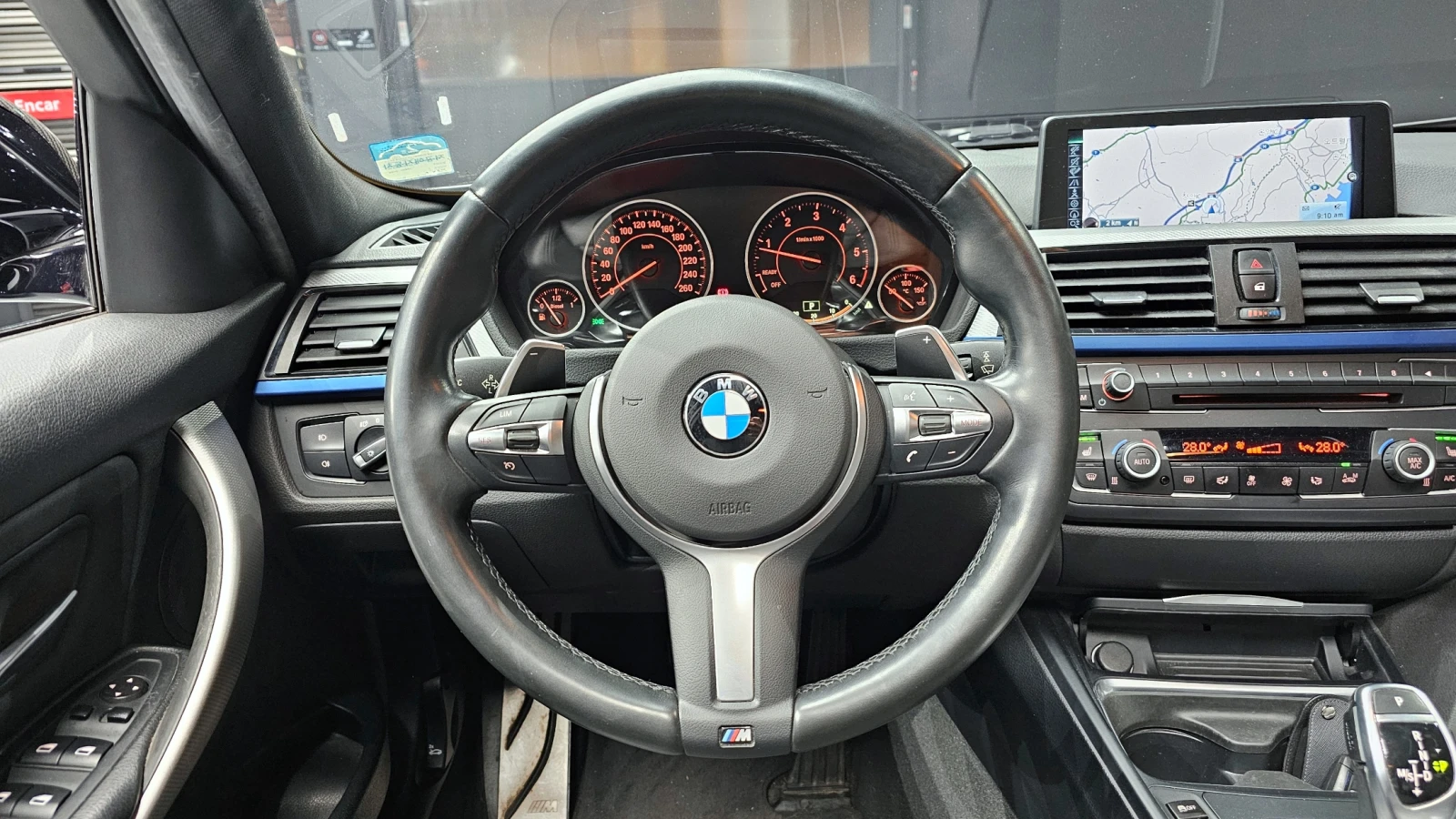 BMW 320 M PERFORMANCE EDITION* HUD* КРАЙНА ЦЕНА, снимка 5 - Автомобили и джипове - 55162857