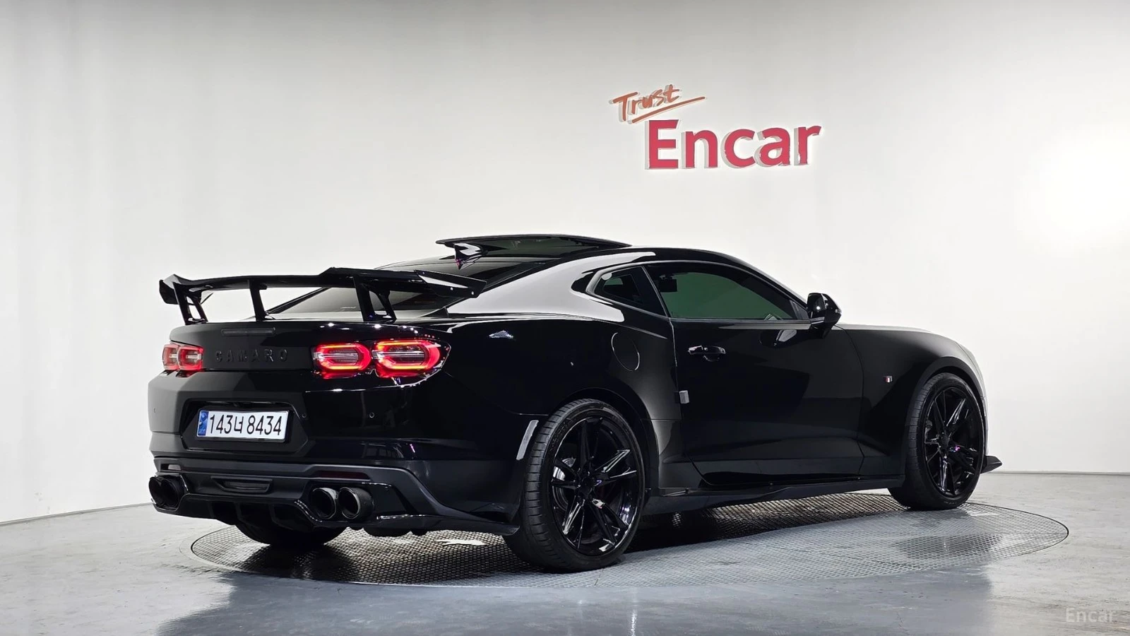 Chevrolet Camaro SS* 6.2* V8* ПОДГРЕВ* ОБДУХВАНЕ* HEADUP* КАМЕРА* , снимка 3 - Автомобили и джипове - 55556335