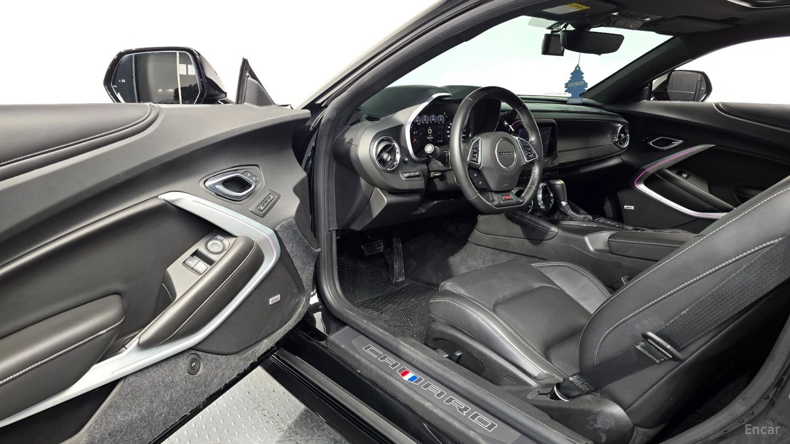Chevrolet Camaro SS* 6.2* V8* ПОДГРЕВ* ОБДУХВАНЕ* HEADUP* КАМЕРА* , снимка 8 - Автомобили и джипове - 55556335