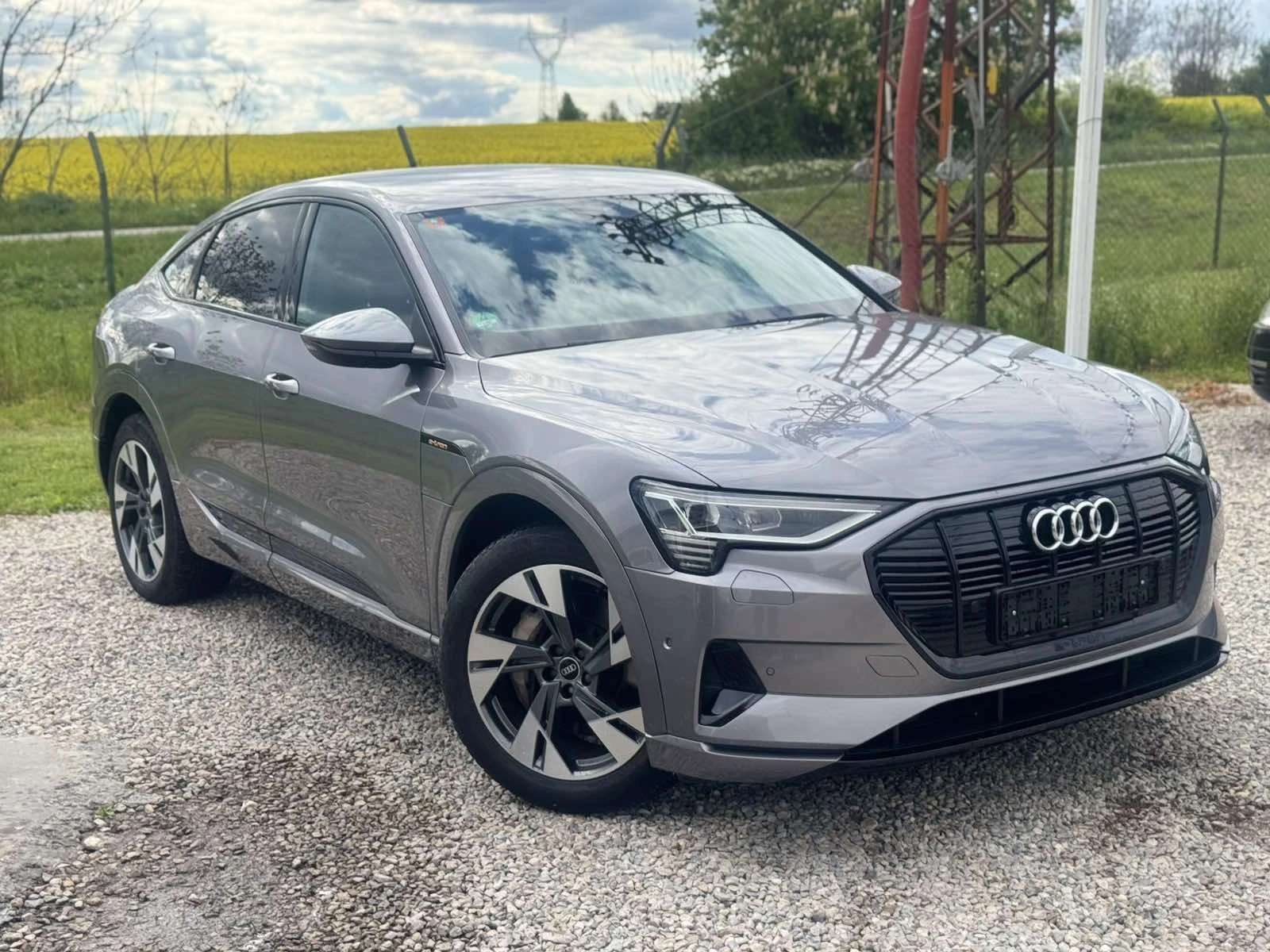 Audi E-Tron 55  408ks 95 kw, снимка 3 - Автомобили и джипове - 55579075