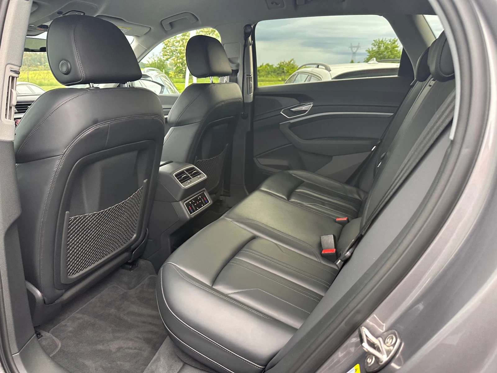Audi E-Tron 55  408ks 95 kw, снимка 13 - Автомобили и джипове - 55579075