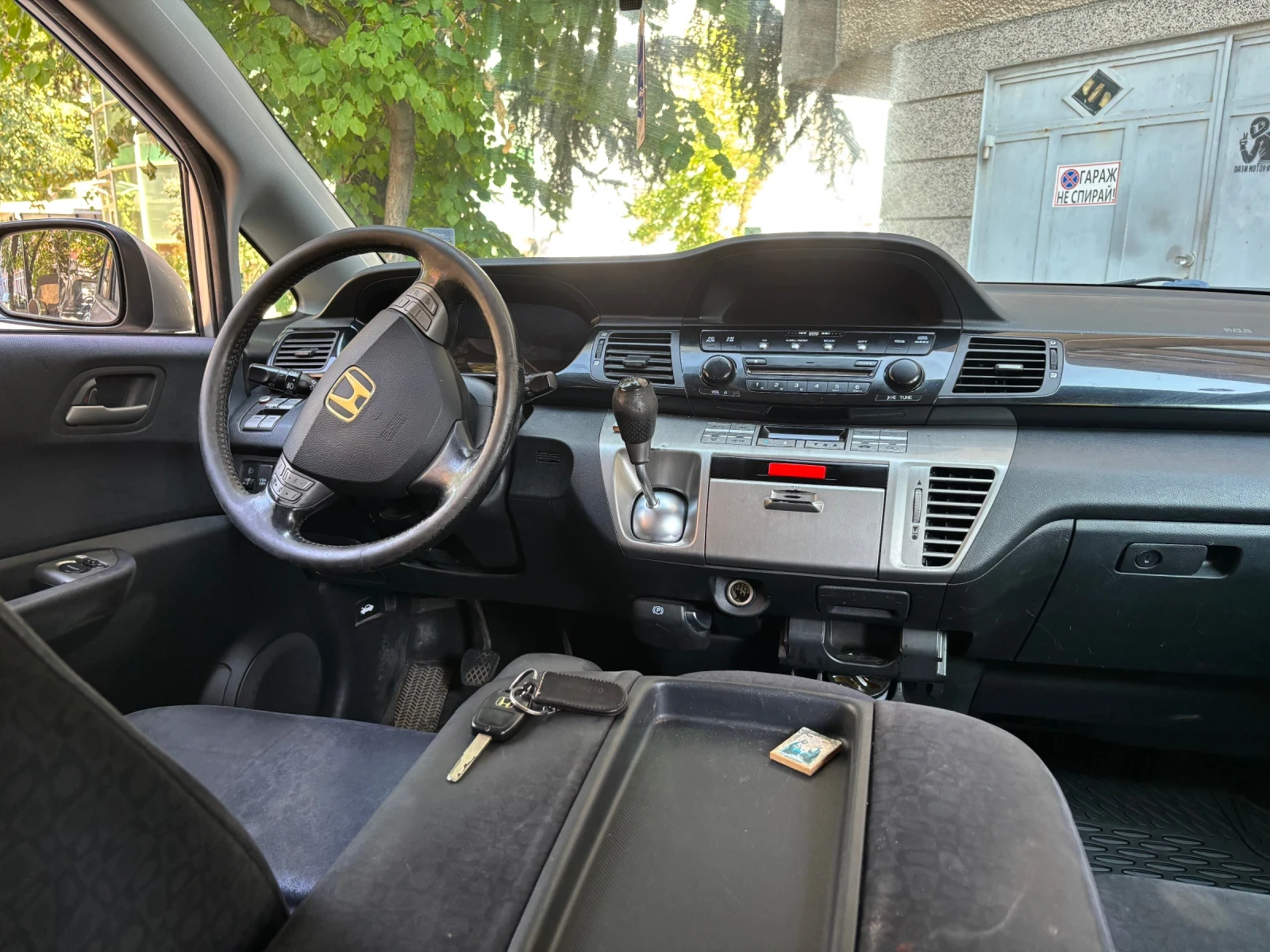 Honda Fr-v, снимка 6 - Автомобили и джипове - 55931340