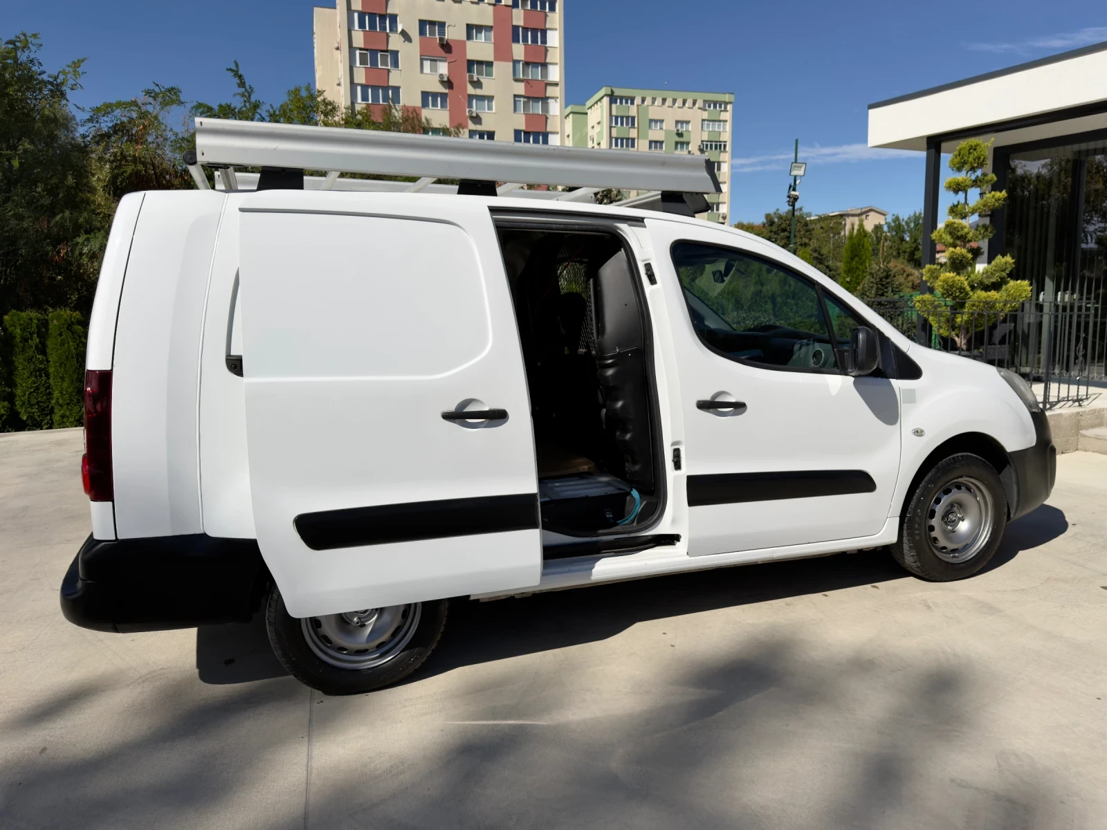 Citroen Berlingo 1.6HDI/ Климатик/ Euro6, снимка 8 - Автомобили и джипове - 56177863