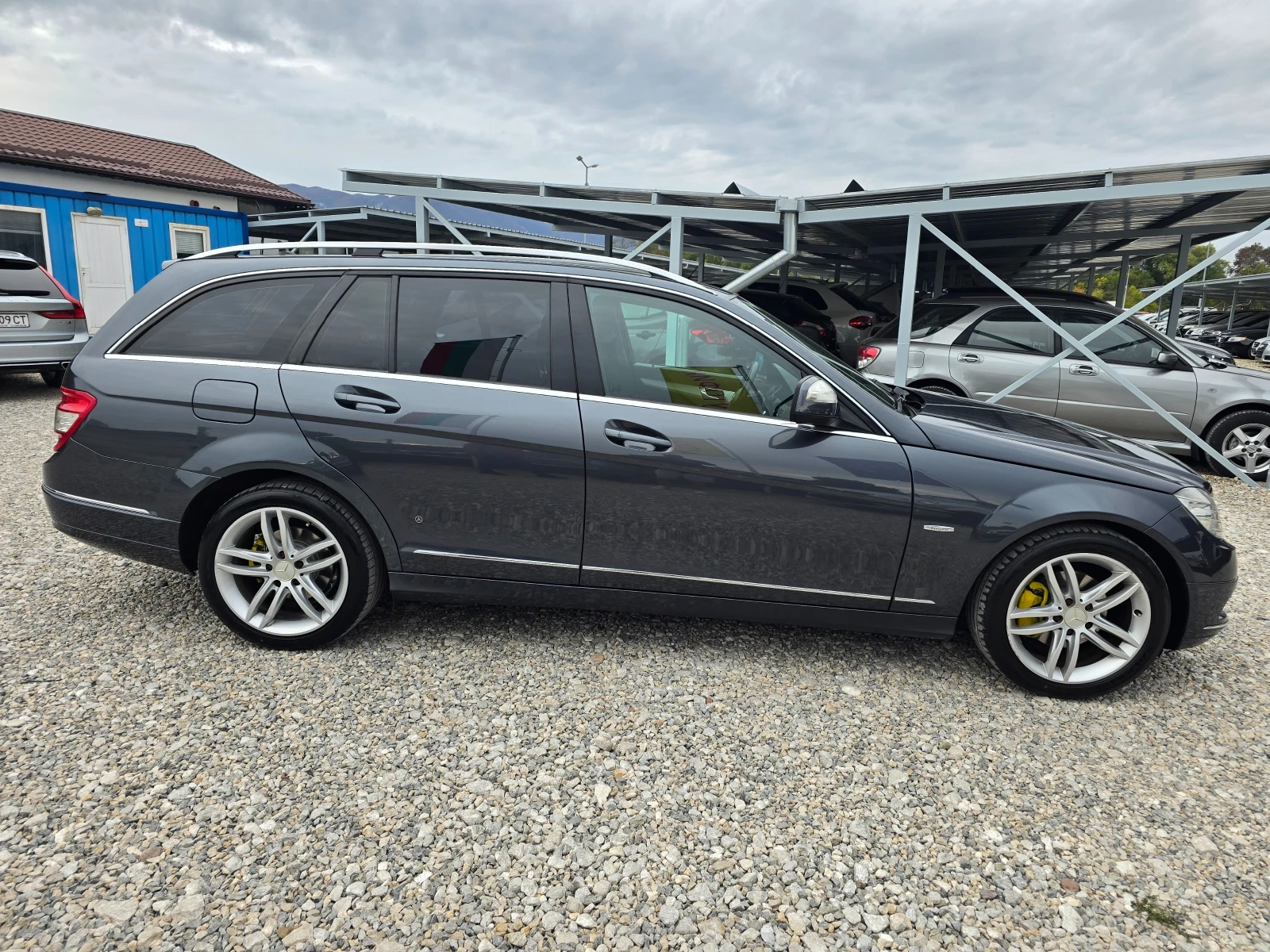 Mercedes-Benz C 220 AVANTGARDE !! АВТОМАТ !! 181000 км, снимка 6 - Автомобили и джипове - 56244457