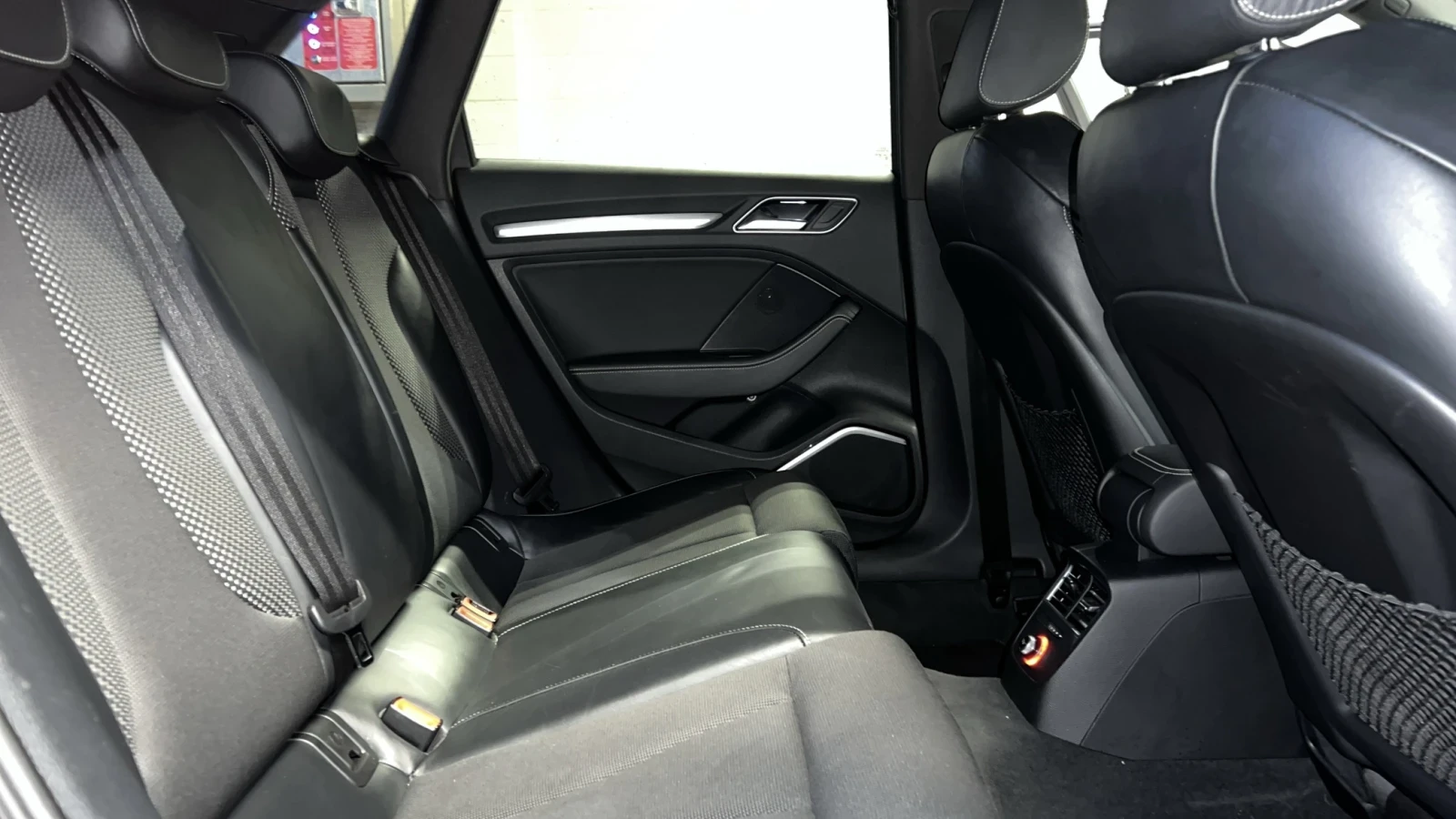 Audi A3  g-tron S line B&O keyless, снимка 11 - Автомобили и джипове - 56312956