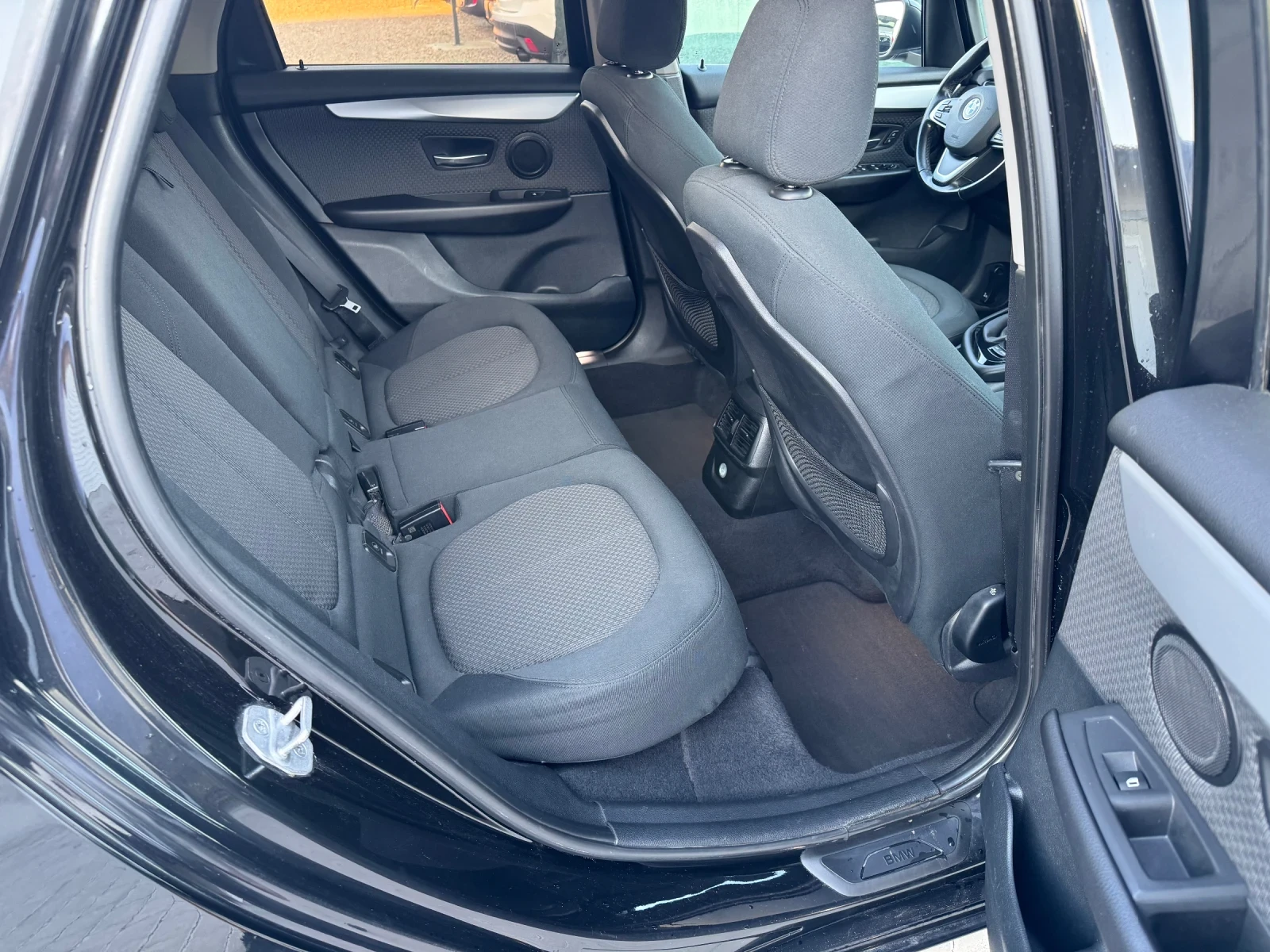 BMW 216 EURO 6B, снимка 11 - Автомобили и джипове - 56599351