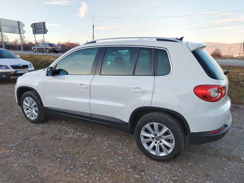 VW Tiguan 2.0 TDI 4MOTION , снимка 10 - Автомобили и джипове - 48388653