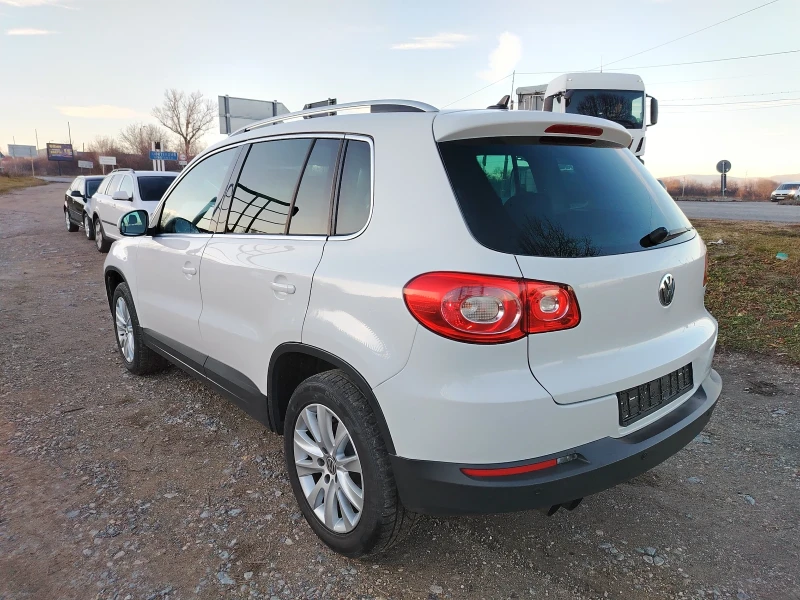 VW Tiguan 2.0 TDI 4MOTION , снимка 9 - Автомобили и джипове - 48388653