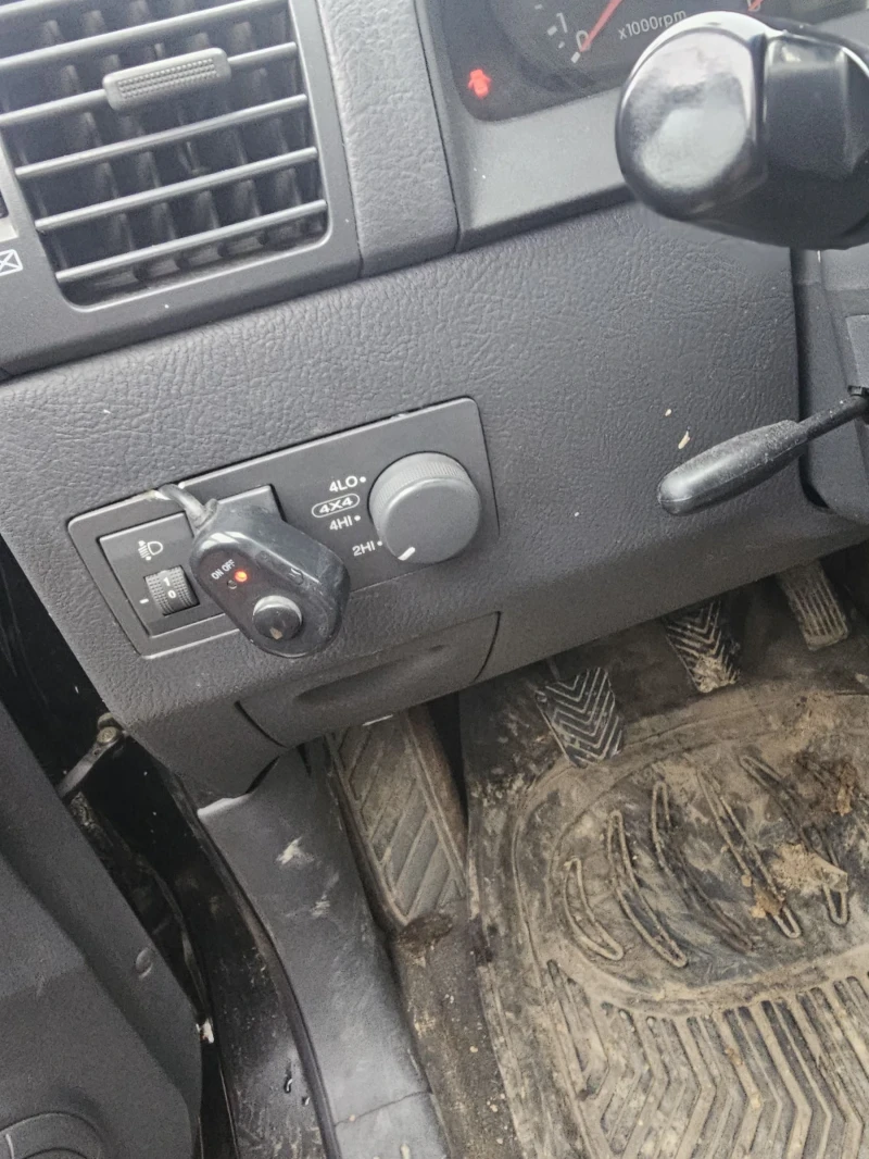 Kia Sorento, снимка 6 - Автомобили и джипове - 53150744