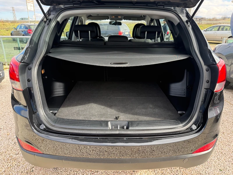 Hyundai IX35 2.0CRDi, 4WD, снимка 15 - Автомобили и джипове - 53259048