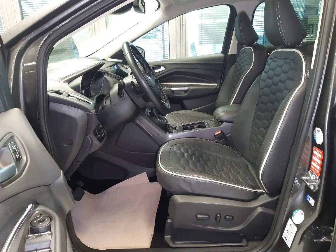 Ford Kuga 2.0 VIGNALE 4x4 TDCi DPF - изображение 5