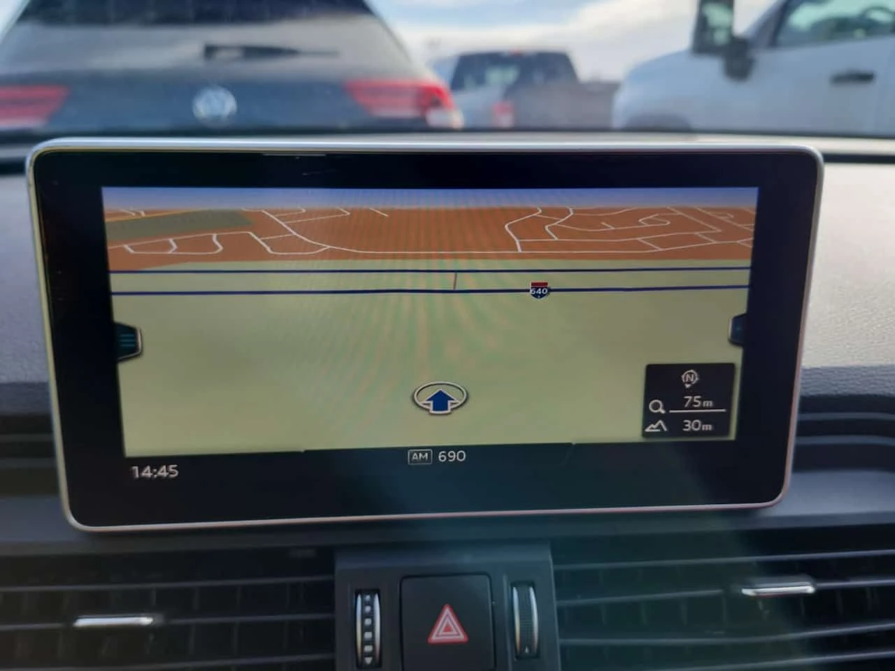 Audi SQ5  PROGRESSIV/Червена кожа/Панорама/Подгрев - изображение 8