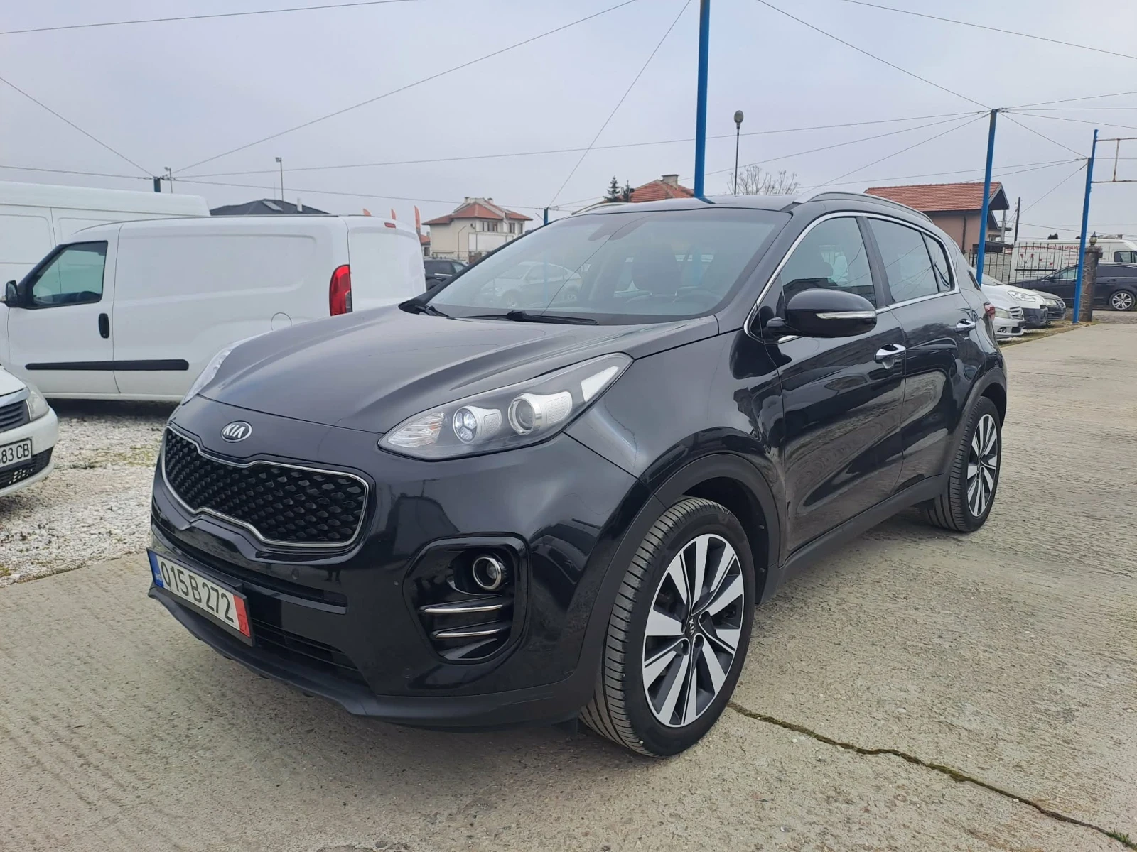 Kia Sportage, снимка 2 - Автомобили и джипове - 54012614
