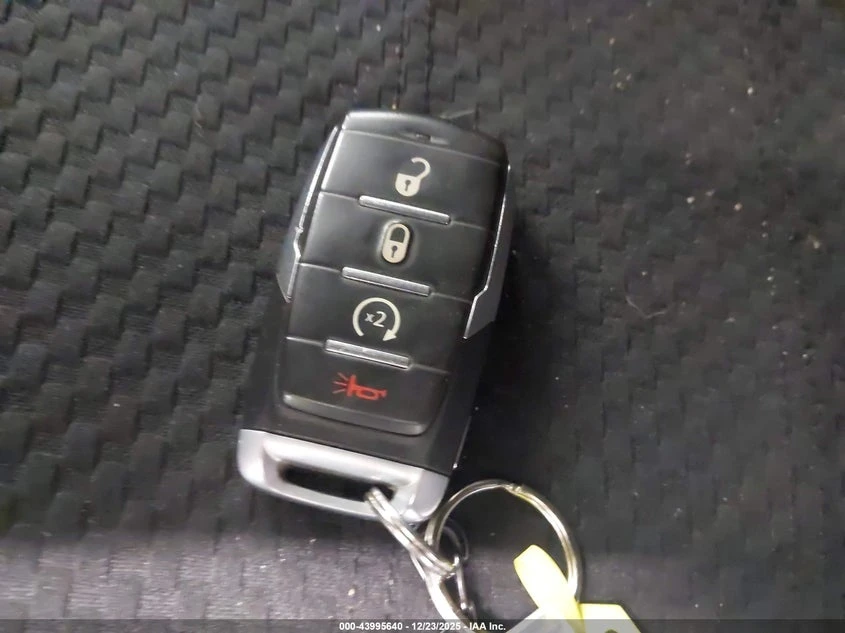 Dodge RAM 1500 3.6l Big Horn 4X4 6'4 Box, снимка 11 - Автомобили и джипове - 54307609