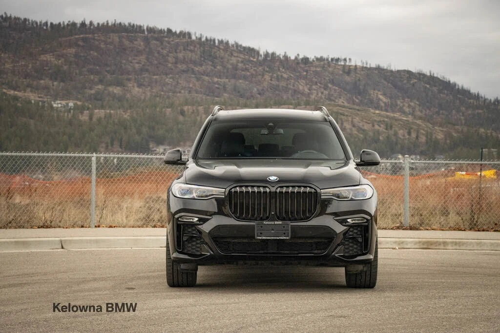 BMW X7 40i* XDRIVE* МПАКЕТ* HARMAN* KARDON* 360* КАМЕРИ* , снимка 3 - Автомобили и джипове - 54445907