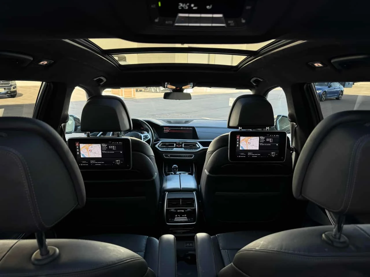BMW X7 * xDrive40i* 360КАМЕРА* ПОДГРЕ* ПАНОРАМА* AMBIENT*, снимка 11 - Автомобили и джипове - 54774178
