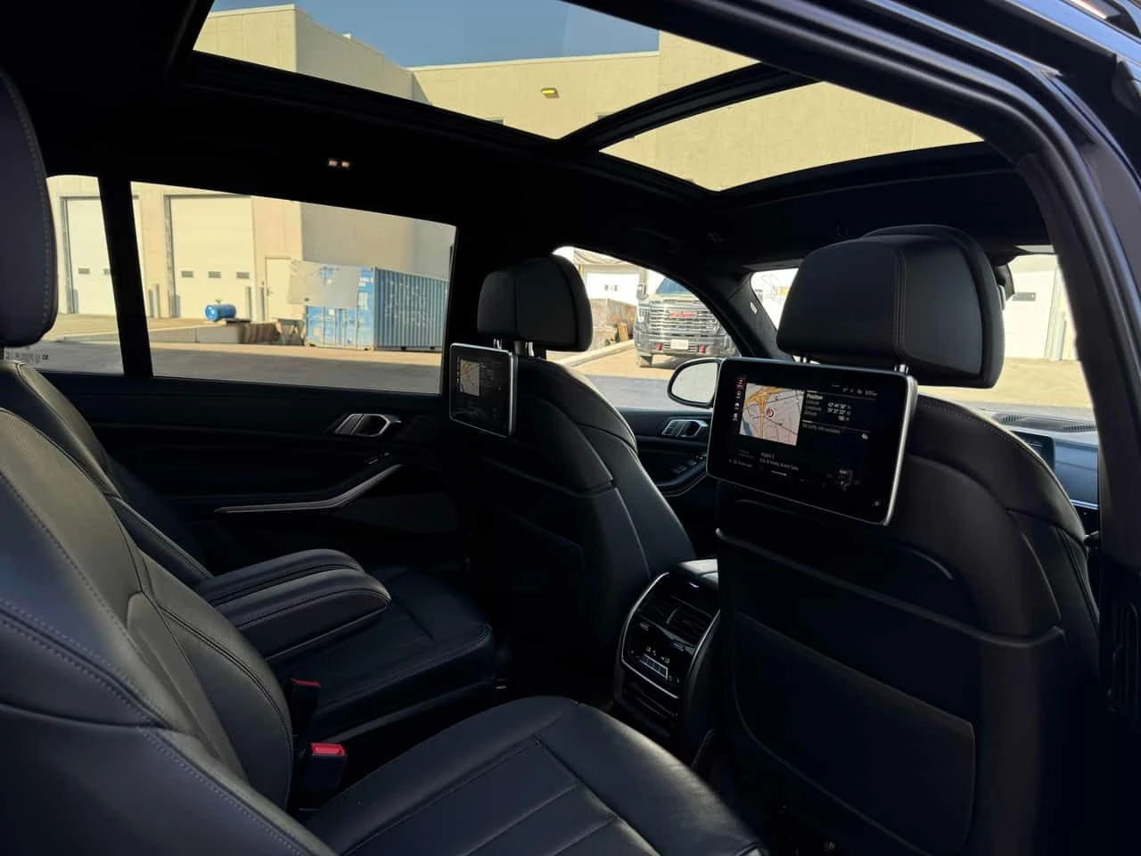 BMW X7 * xDrive40i* 360КАМЕРА* ПОДГРЕ* ПАНОРАМА* AMBIENT*, снимка 12 - Автомобили и джипове - 54774178