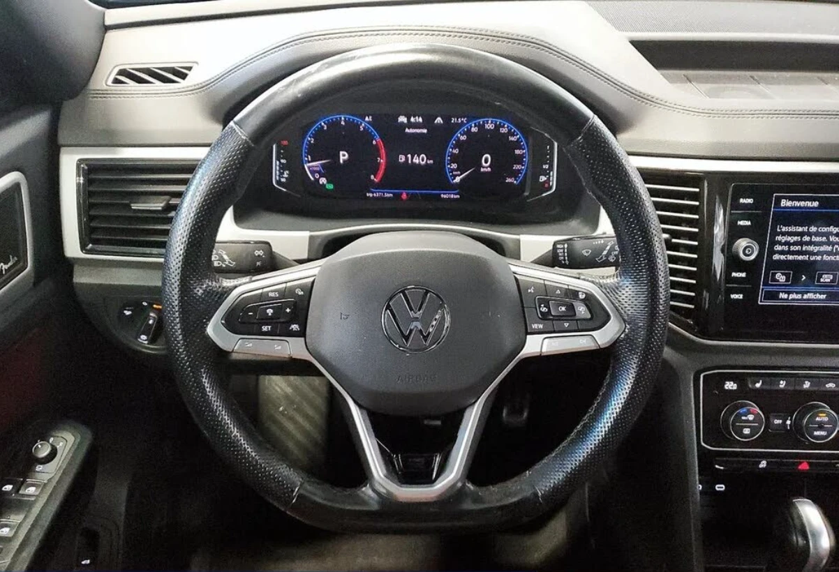 VW Atlas  R-Line* 4Motion* PREMIUM* Камера* Асистенти* УНИК, снимка 11 - Автомобили и джипове - 55204318