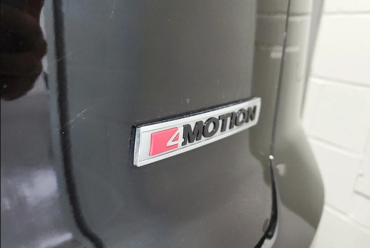 VW Atlas  R-Line* 4Motion* PREMIUM* Камера* Асистенти* УНИК, снимка 8 - Автомобили и джипове - 55204318