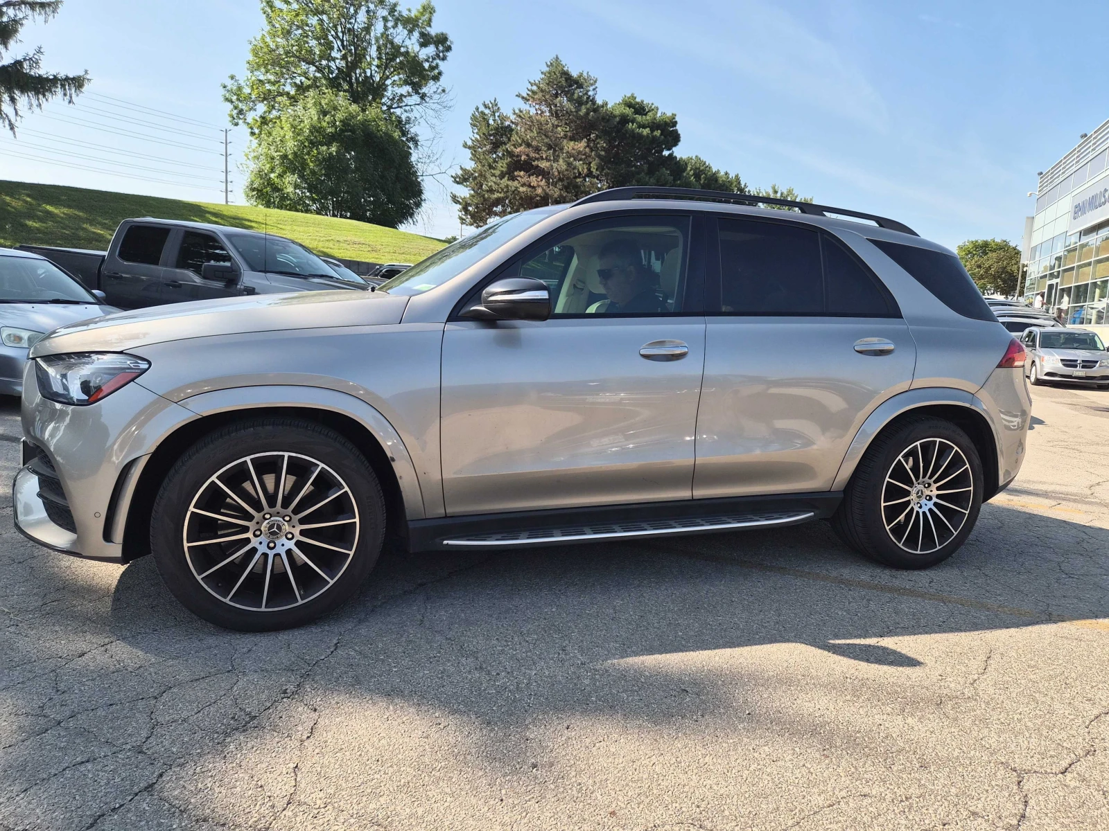 Mercedes-Benz GLE 450 * АВТОКРЕДИТ БЕЗ ПЪРВОНАЧАЛНА ВНОСКА* , снимка 2 - Автомобили и джипове - 55851066