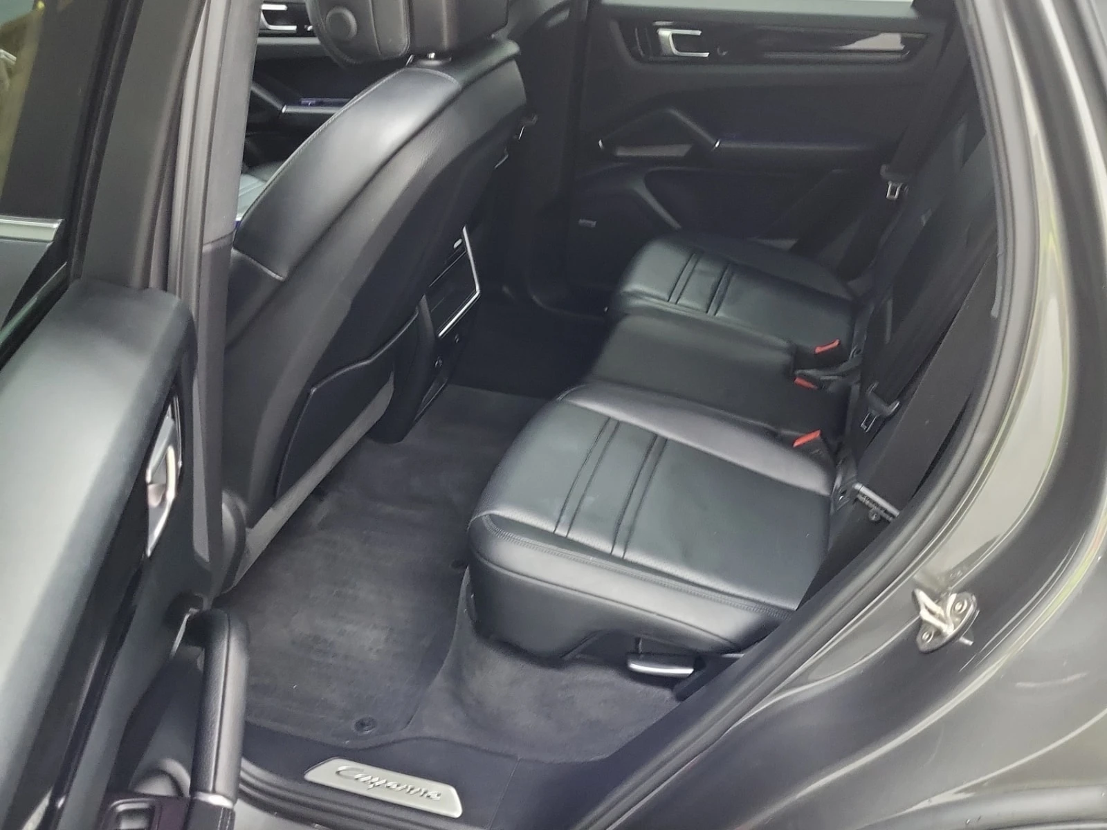 Porsche Cayenne * AWD * CARFAX * , снимка 10 - Автомобили и джипове - 55989557