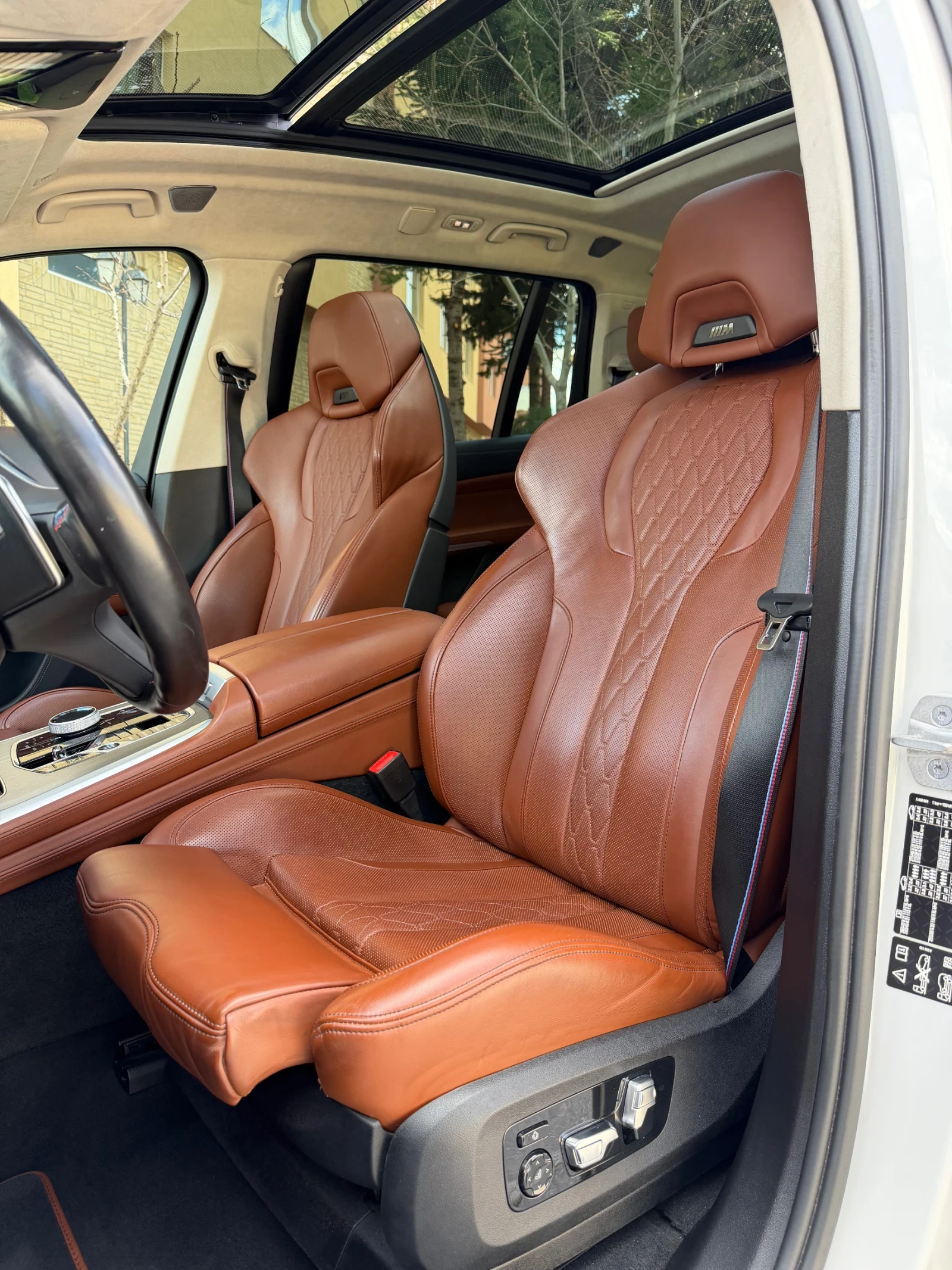 BMW X7 M60i* Full options* , снимка 10 - Автомобили и джипове - 56052760