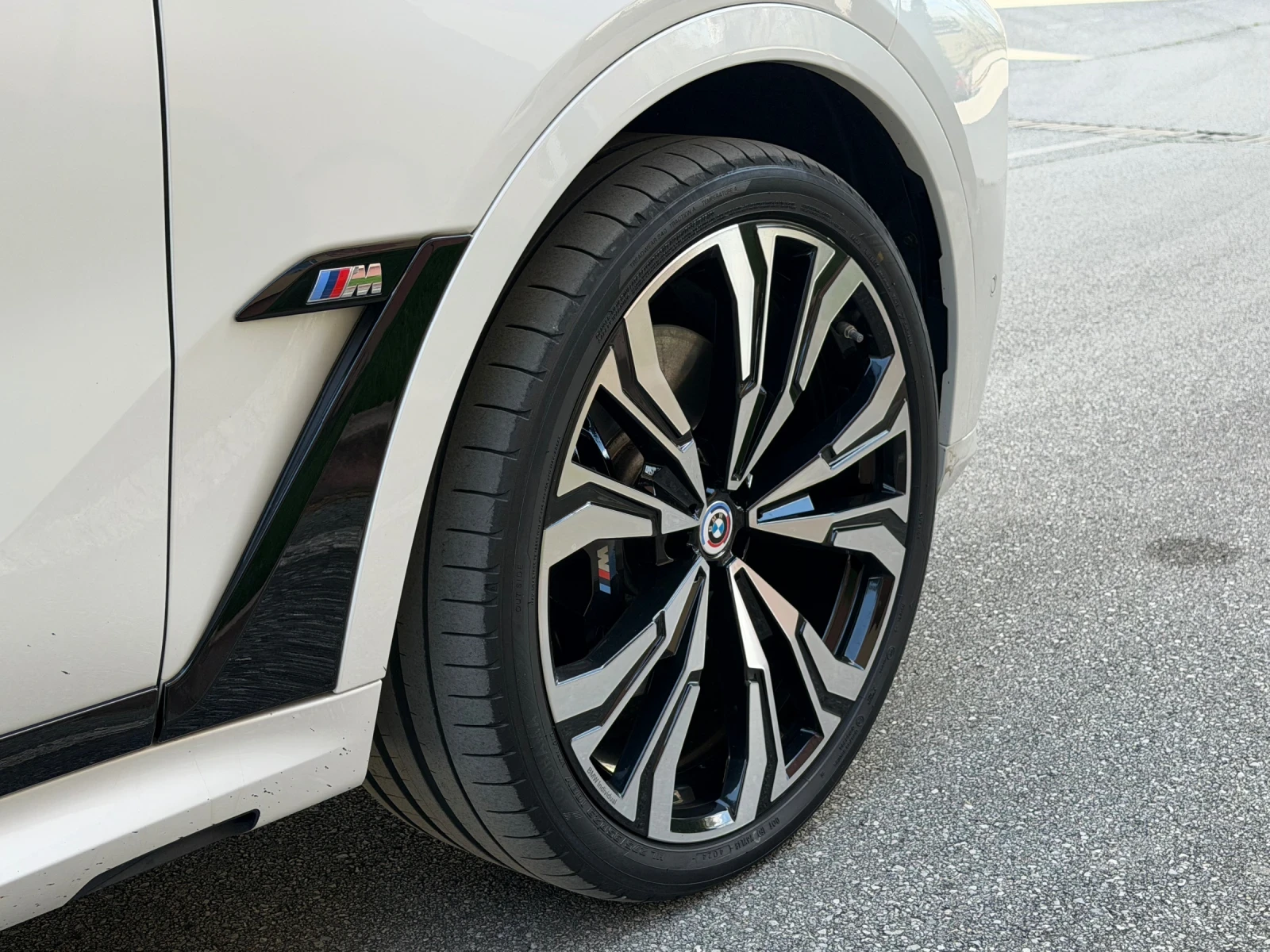 BMW X7 M60i* Full options* , снимка 7 - Автомобили и джипове - 56052760