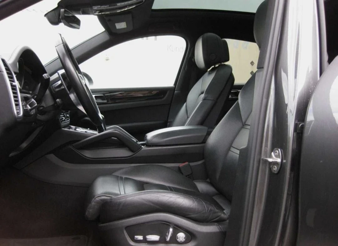 Porsche Cayenne Coupe/Pano/360* /hup/, снимка 12 - Автомобили и джипове - 56117026