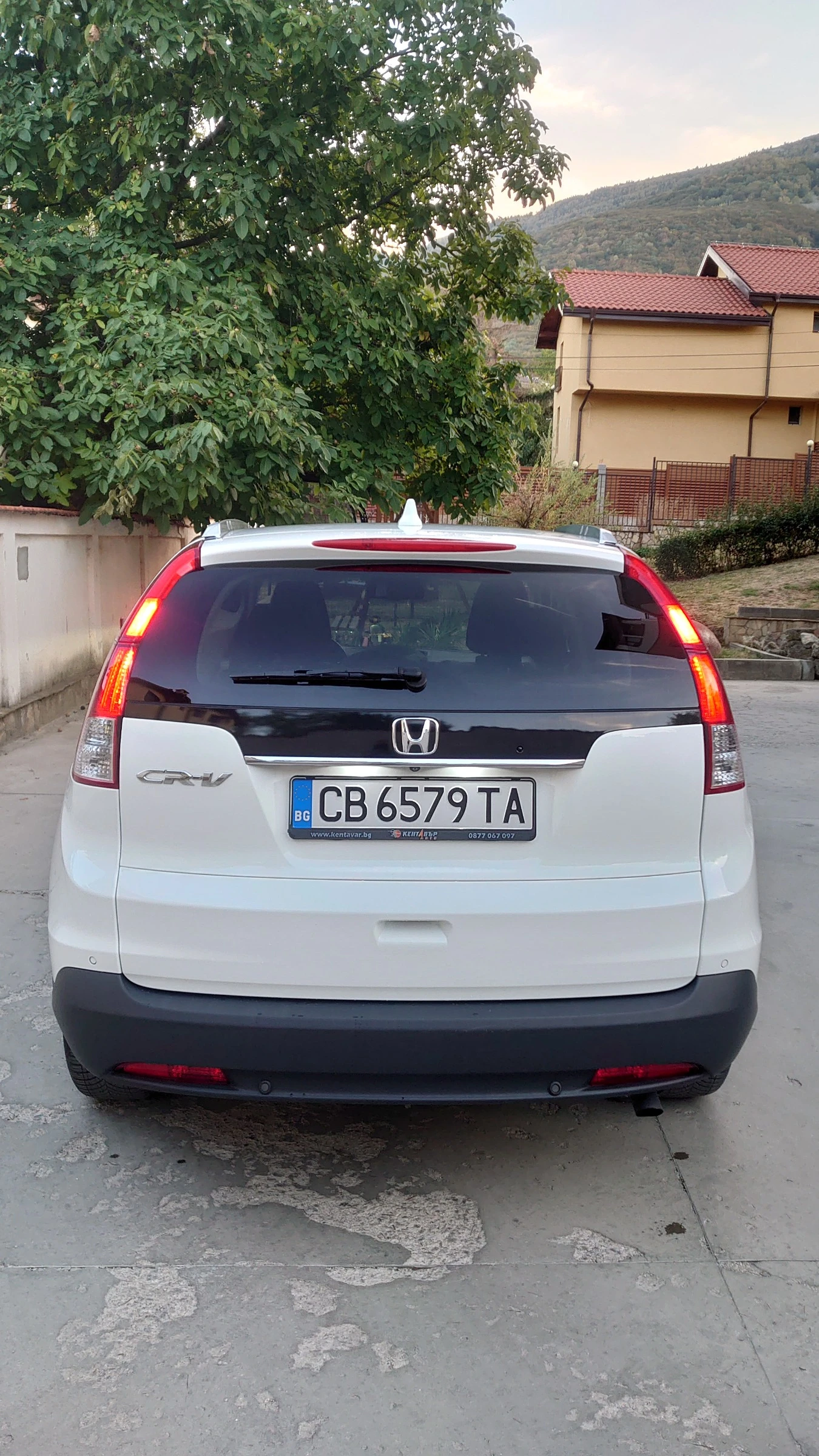Honda Cr-v Executive, снимка 4 - Автомобили и джипове - 56364591