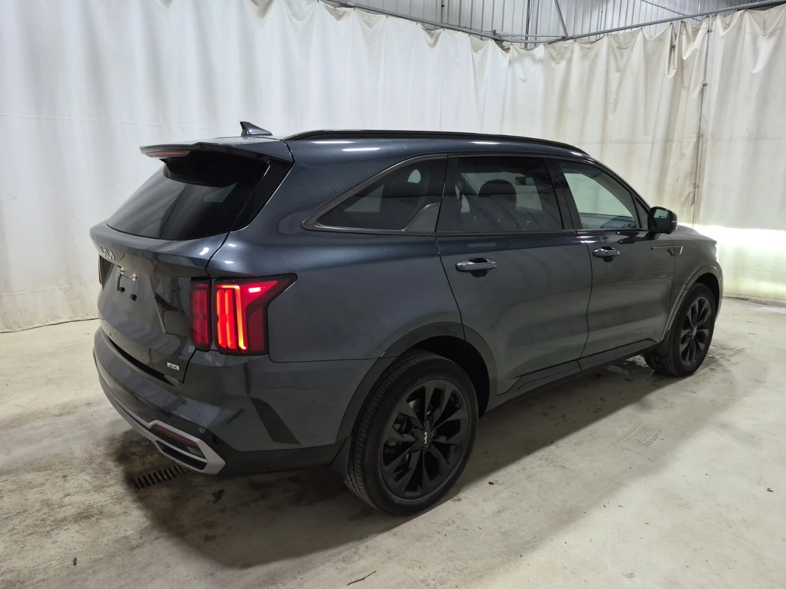Kia Sorento SX / АВТОКРЕДИТ, снимка 3 - Автомобили и джипове - 56748840