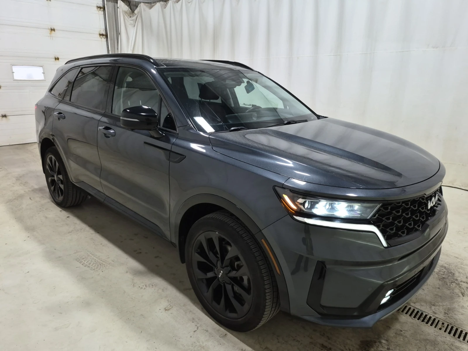 Kia Sorento SX / АВТОКРЕДИТ, снимка 2 - Автомобили и джипове - 56748840