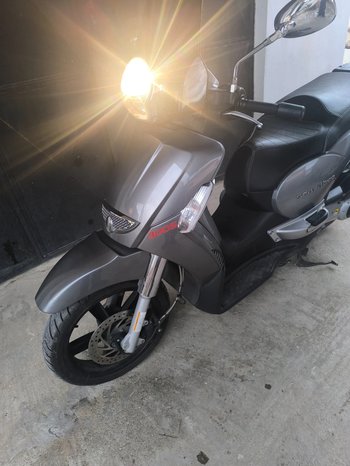 Aprilia Scarabeo 300S, снимка 4 - Мотоциклети и мототехника - 54000584