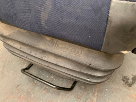 Кантарна седалка Isringhausen + подлакътник за Iveco Daily до 2014г. , снимка 8 - Части - 45876558