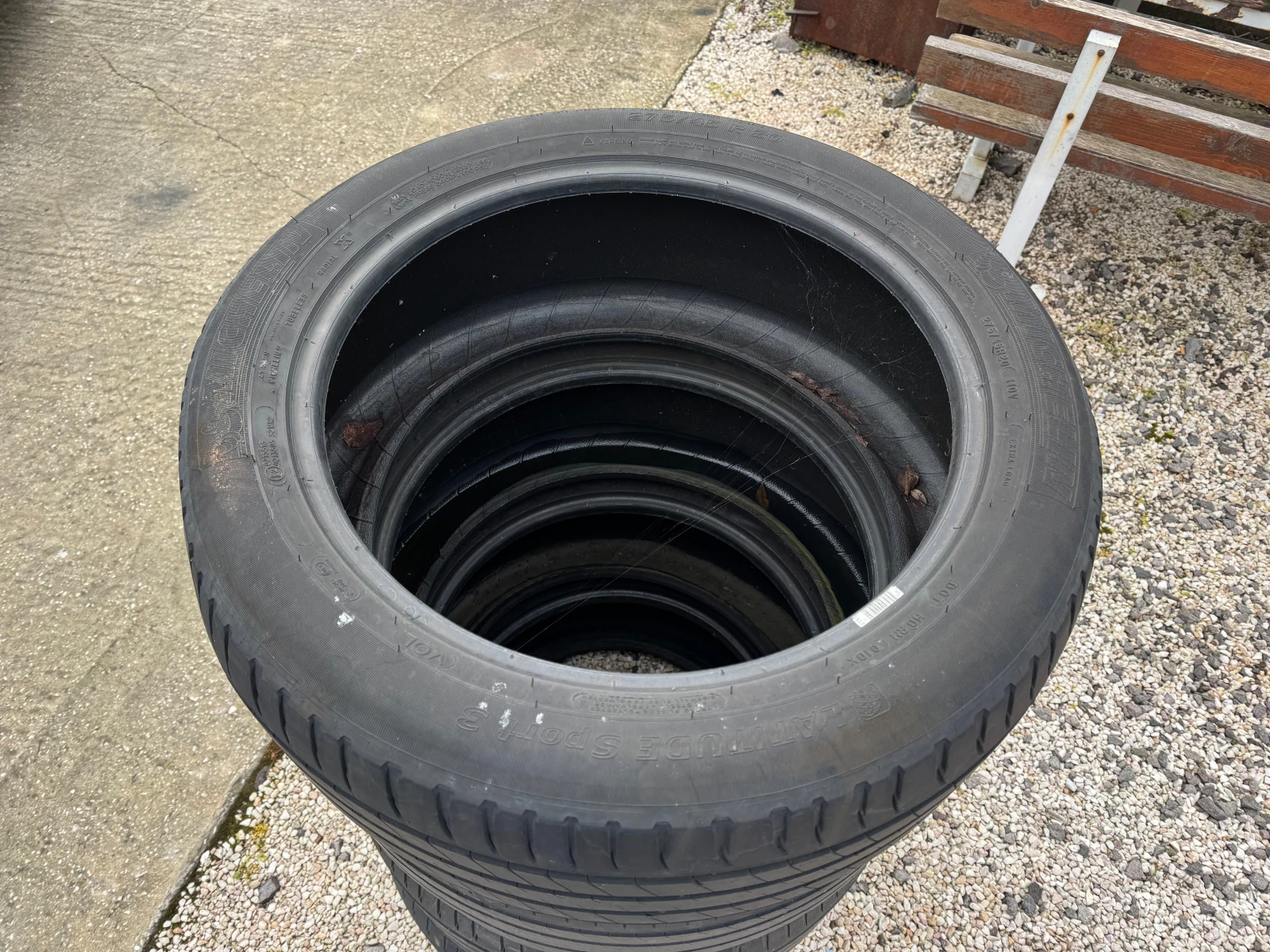 Гуми Летни 275/45R20, снимка 3 - Гуми и джанти - 54149990