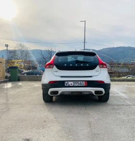 Volvo V40 Cross Country Volvo V40 Cross Country2.0D4 2013г5 цилиндъра, снимка 5