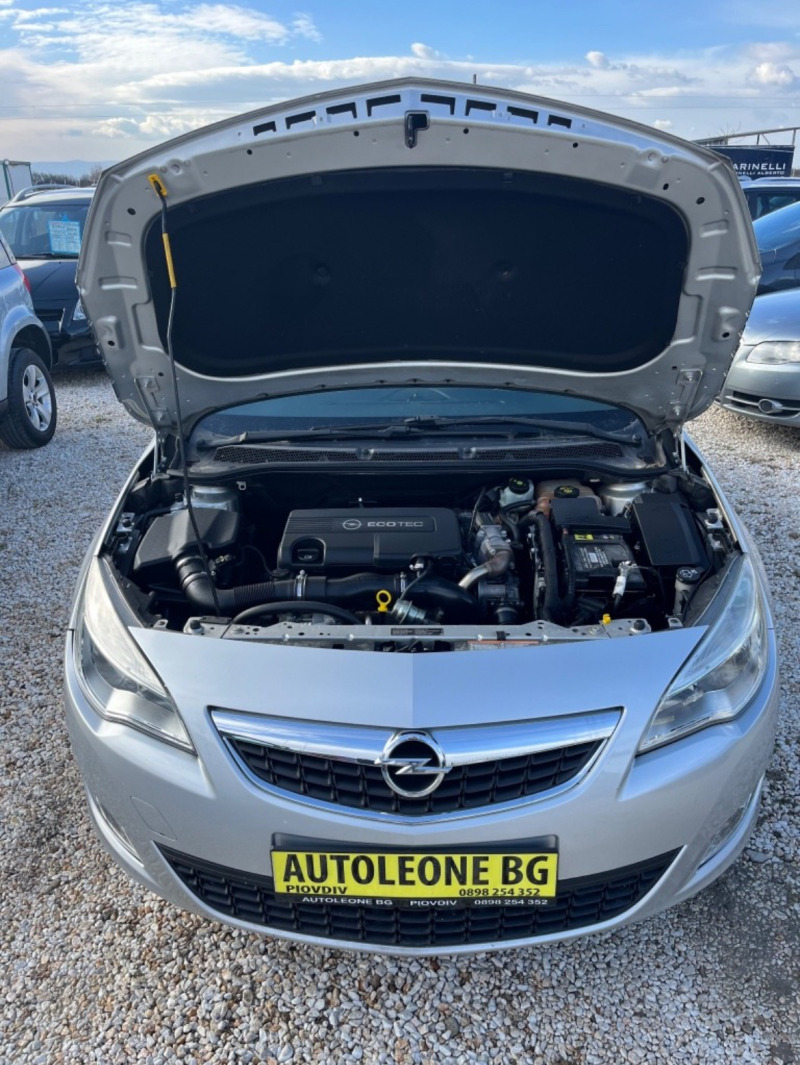 Opel Astra 1.7 CRDi, снимка 13 - Автомобили и джипове - 45585232