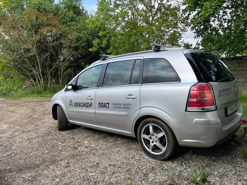 Opel Zafira, снимка 7 - Автомобили и джипове - 47723283