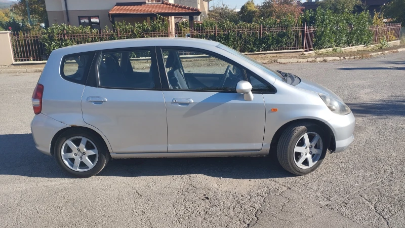 Honda Jazz, снимка 3 - Автомобили и джипове - 47749093