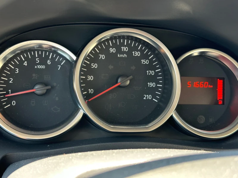 Dacia Lodgy, снимка 15 - Автомобили и джипове - 52511354