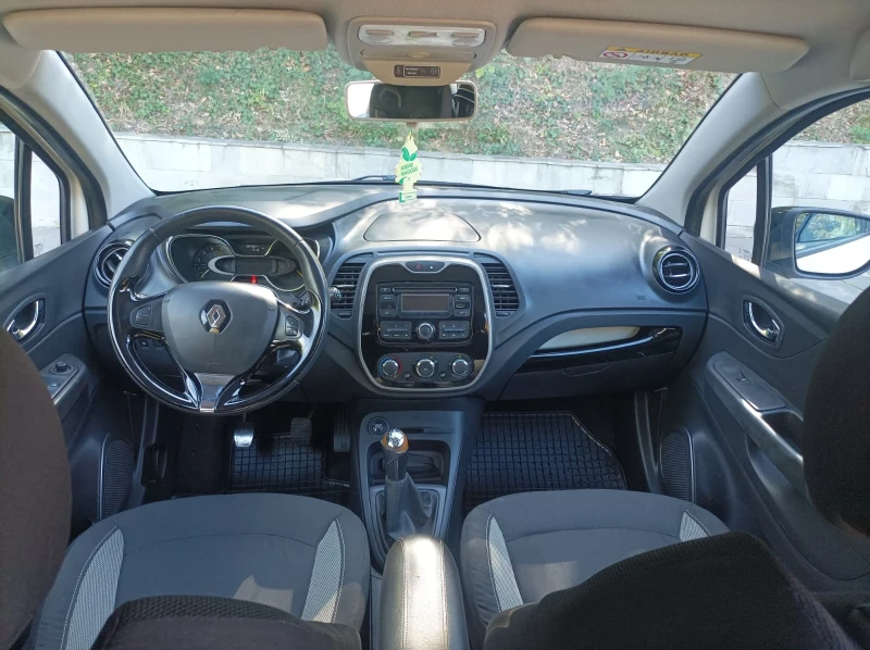 Renault Captur, снимка 8 - Автомобили и джипове - 51948676