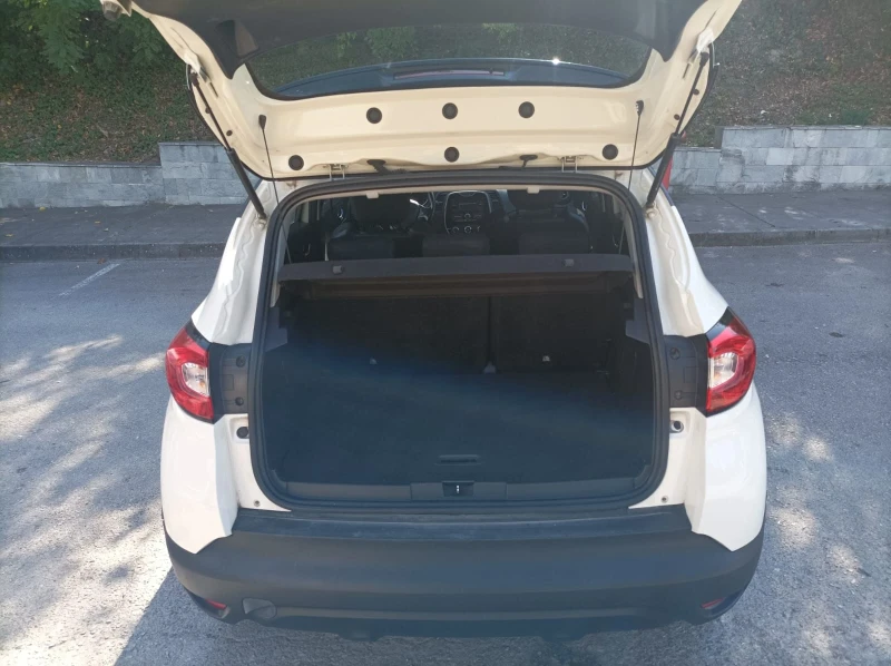 Renault Captur, снимка 5 - Автомобили и джипове - 51948676