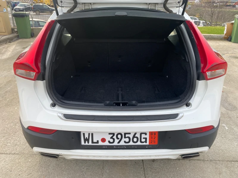 Volvo V40 Cross Country Volvo V40 Cross Country2.0D4 2013г5 цилиндъра, снимка 11 - Автомобили и джипове - 52637755