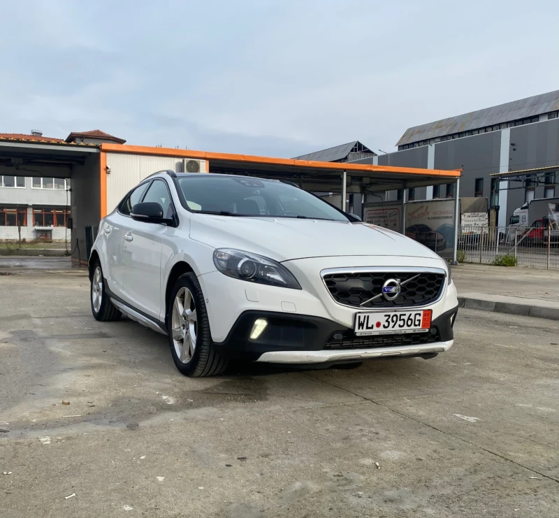 Volvo V40 Cross Country Volvo V40 Cross Country2.0D4 2013г5 цилиндъра, снимка 8 - Автомобили и джипове - 52637755