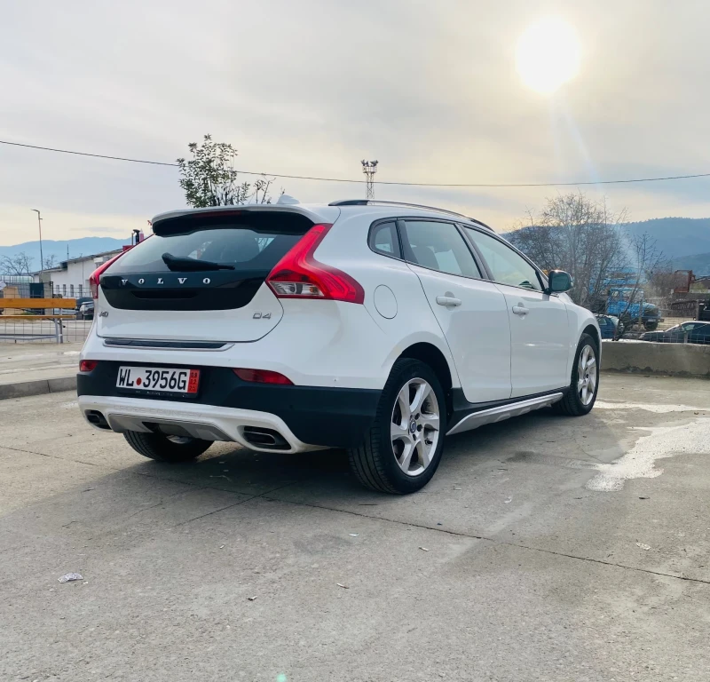 Volvo V40 Cross Country Volvo V40 Cross Country2.0D4 2013г5 цилиндъра, снимка 6 - Автомобили и джипове - 52637755