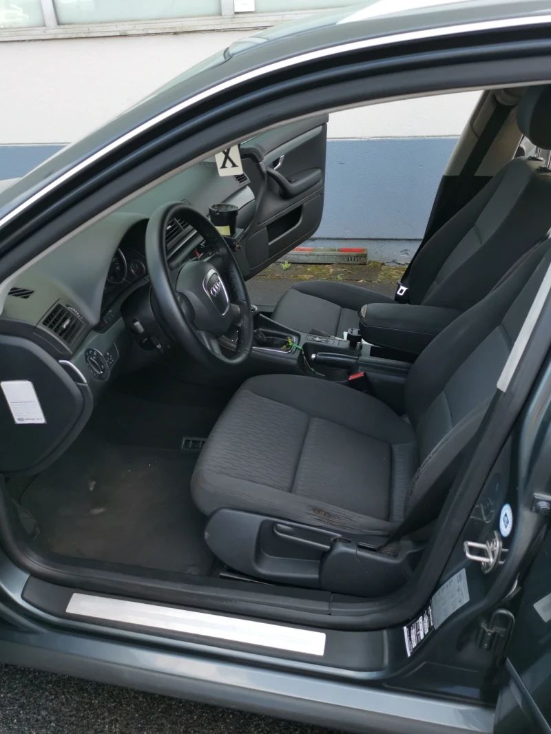 Audi A4, снимка 6 - Автомобили и джипове - 52804487