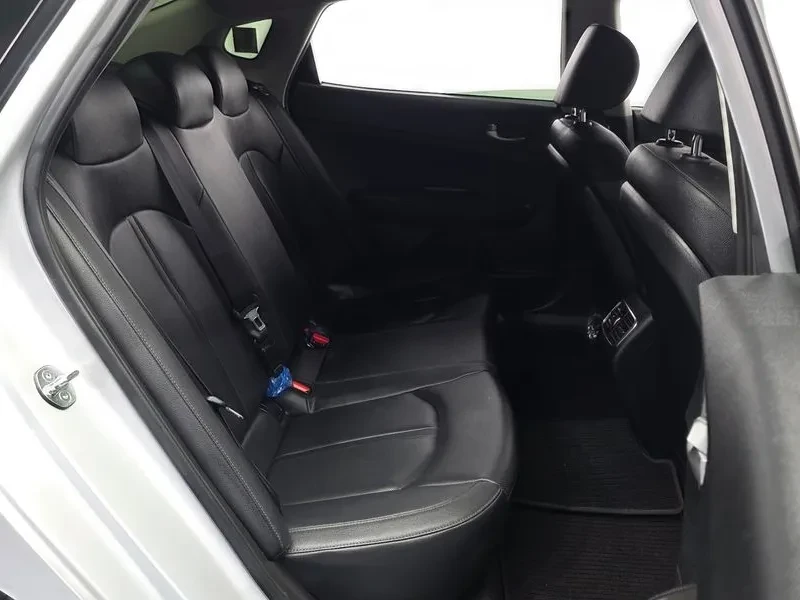Kia K5 2.0 Lpi Luxury, снимка 11 - Автомобили и джипове - 56127585