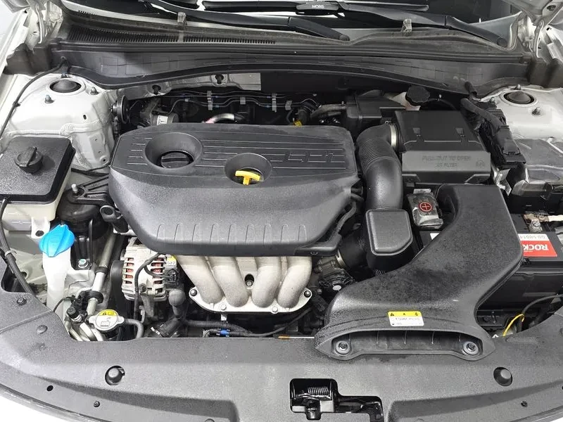 Kia K5 2.0 Lpi Luxury, снимка 6 - Автомобили и джипове - 56127585