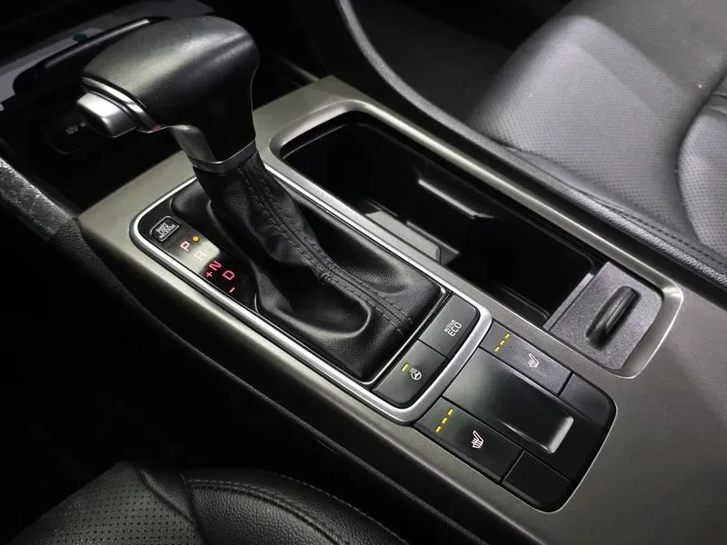 Kia K5 2.0 Lpi Luxury, снимка 9 - Автомобили и джипове - 56127585