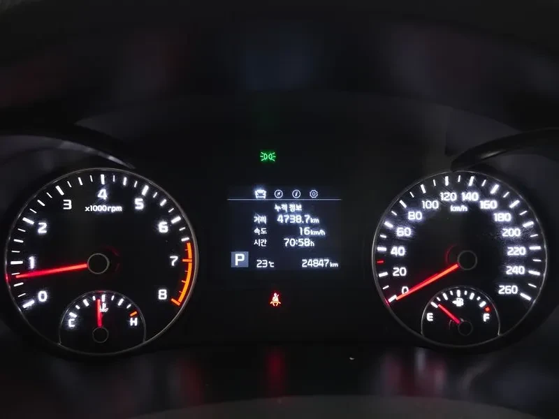 Kia K5 2.0 Lpi Luxury, снимка 8 - Автомобили и джипове - 56127585