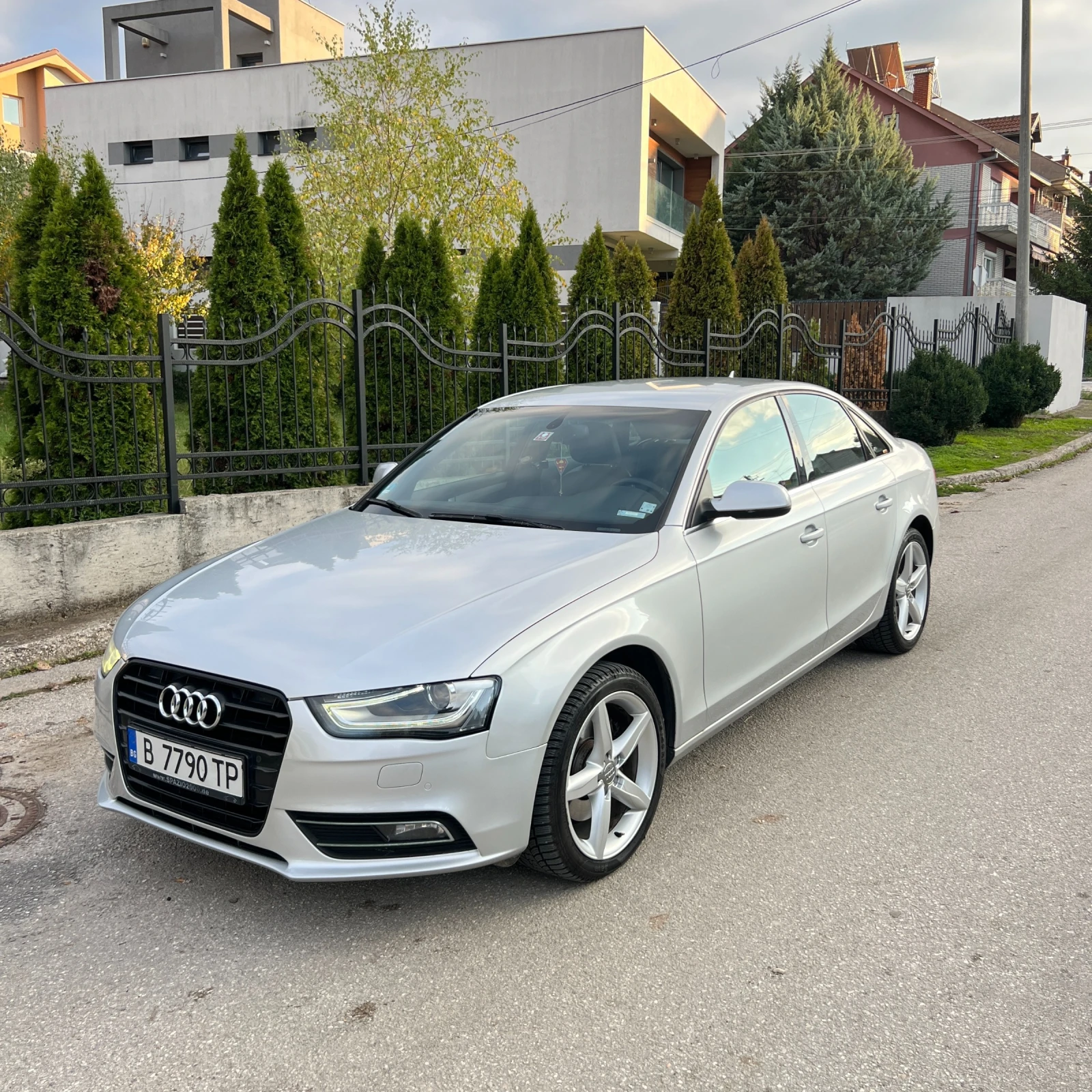 Audi A4 2.0 TDI 150кс, снимка 1